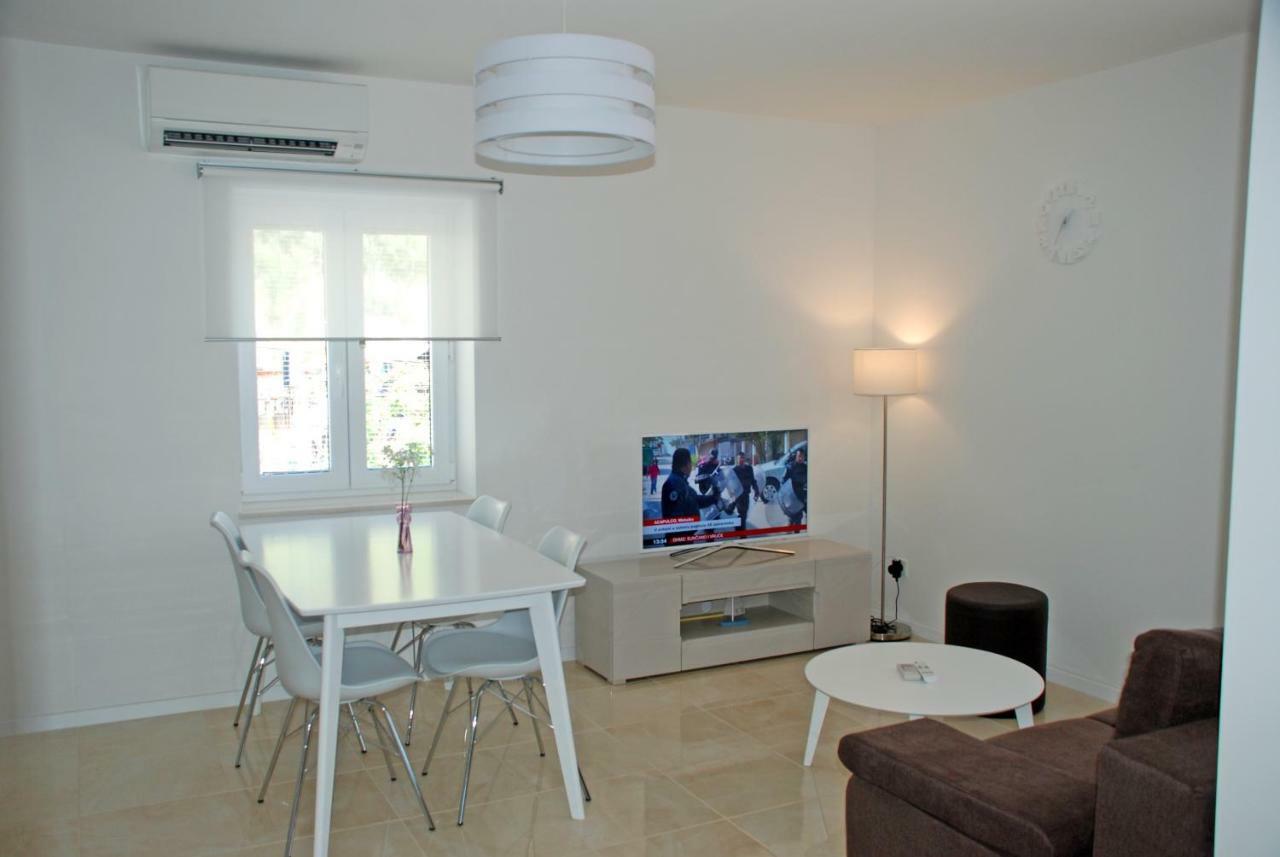 Apartment Bilo โอมิช ภายนอก รูปภาพ